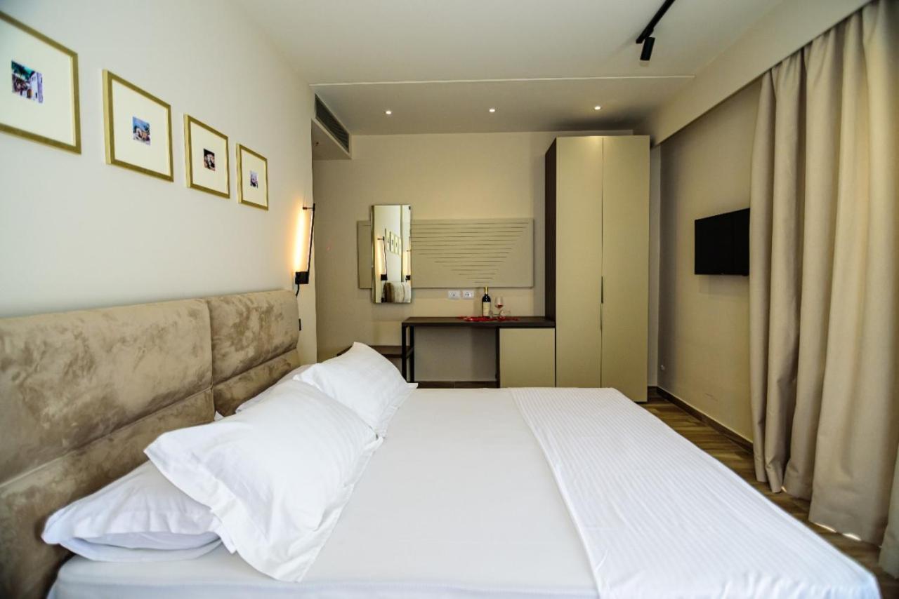 Hotel Orange Dhermi Exterior photo